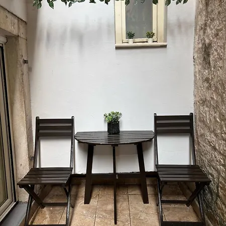 Palace דירה ספליט