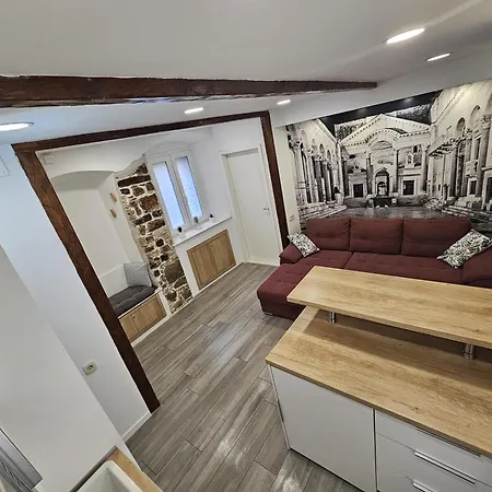 Palace Apartment