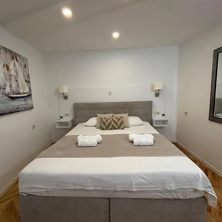 Apartment Palace Split